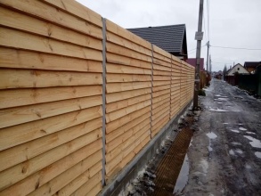 Деревянный забор елочка 150 метров фото в Монино