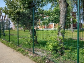 3D заборы для школы 90 метров фото в Монино